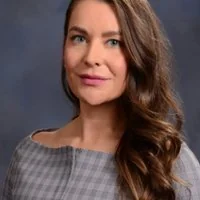 Erica Roth portrait