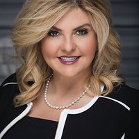 Official portrait of Michele Fiore